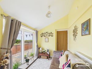 Annex Sitting Room- click for photo gallery
